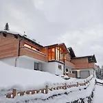 In/ski Out Berghof By Schladmingurlaub Lägenhet